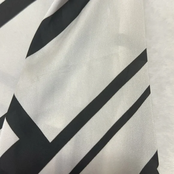 Lauren Ralph Lauren Colorblock Button Down Blouse Size Small - Picture 6 of 7